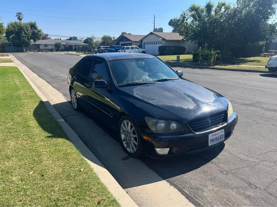 2003 Lexus IS 1st Gen - Image 2 of 5