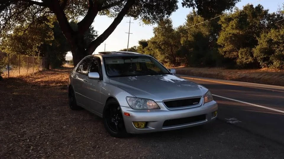 2003 Lexus IS 1st Gen - Image 5 of 6