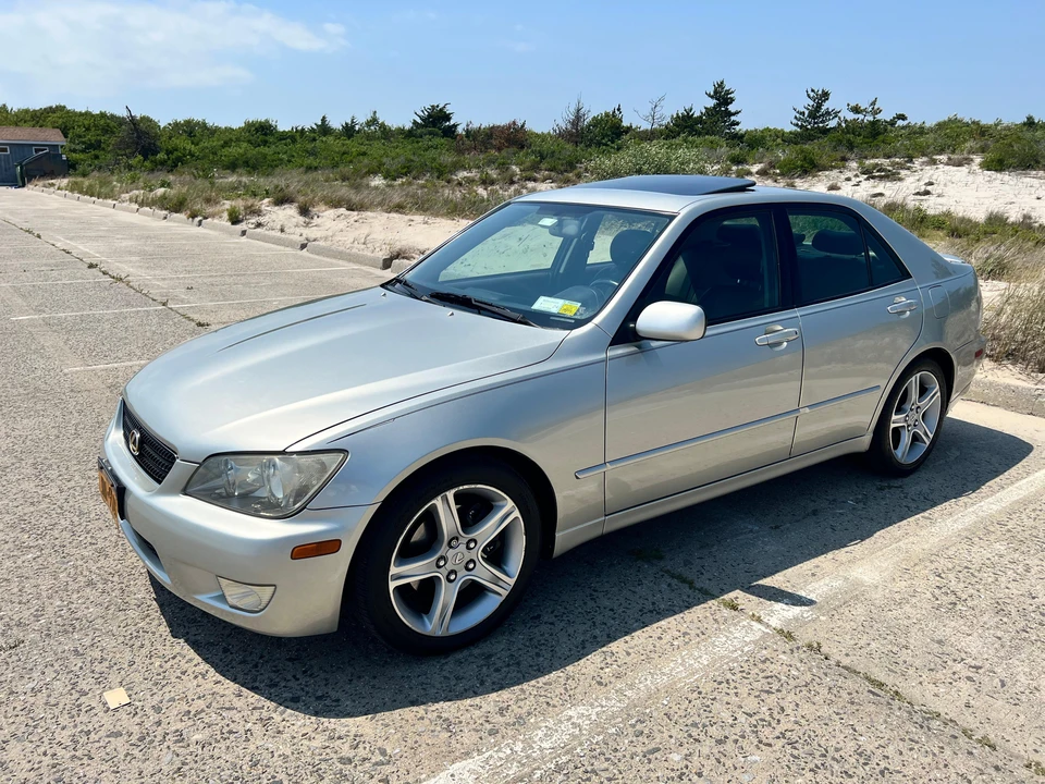 2003 Lexus IS 1st Gen - Image 7 of 31
