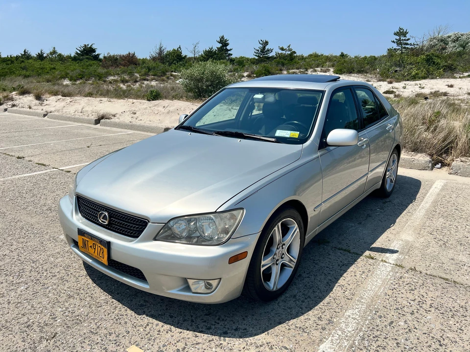2003 Lexus IS 1st Gen - Image 6 of 31