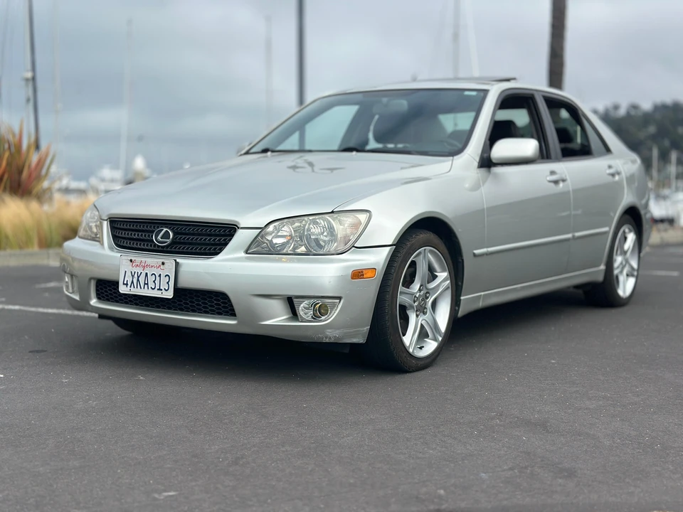 2003 Lexus IS 1st Gen - Image 8 of 31