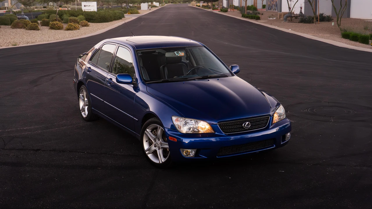 2003 Lexus IS 1st Gen - Image 28 of 31