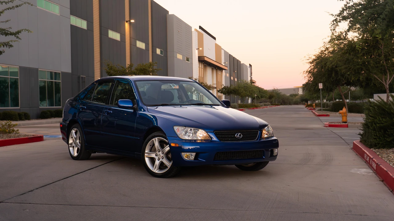 2003 Lexus IS 1st Gen - Image 24 of 31