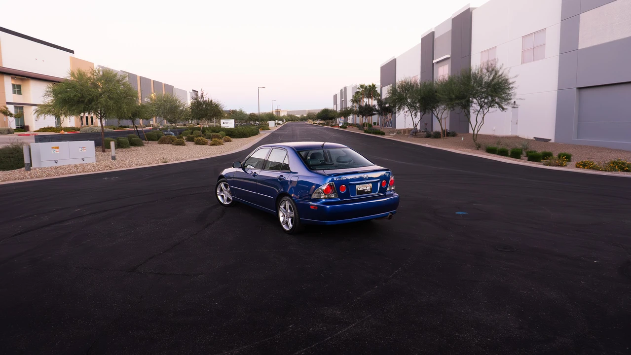 2003 Lexus IS 1st Gen - Image 10 of 31
