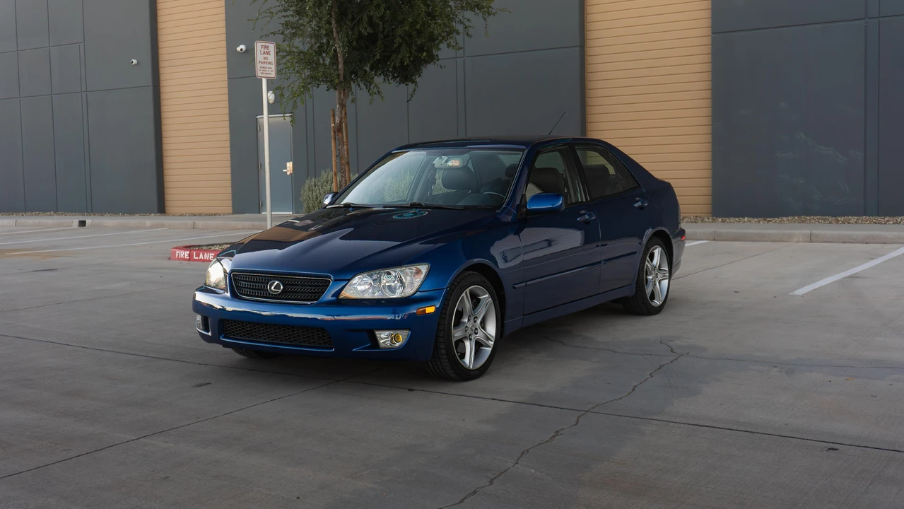 2003 Lexus IS 1st Gen - Image 7 of 31