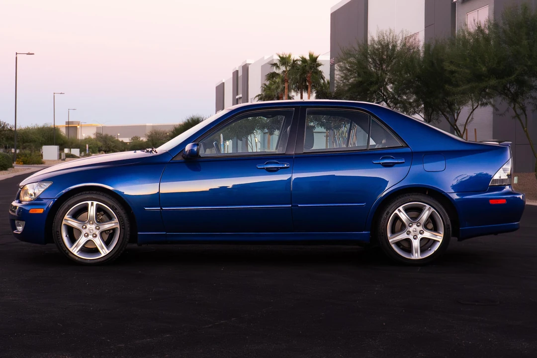 2003 Lexus IS 1st Gen - Image 3 of 31