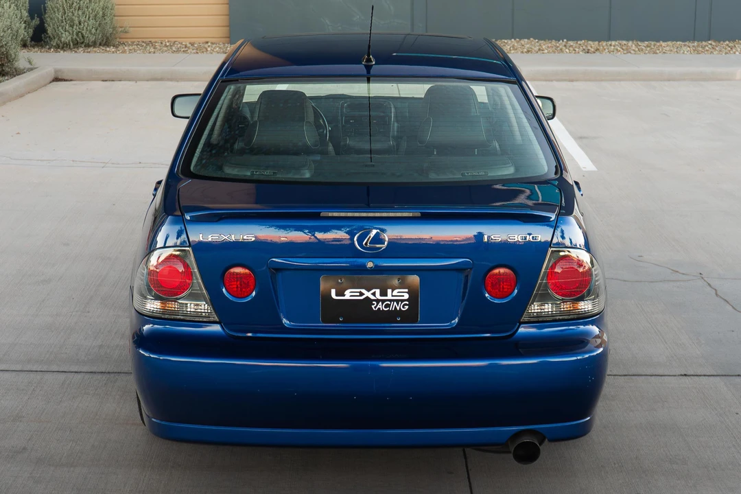 2003 Lexus IS 1st Gen - Image 5 of 31