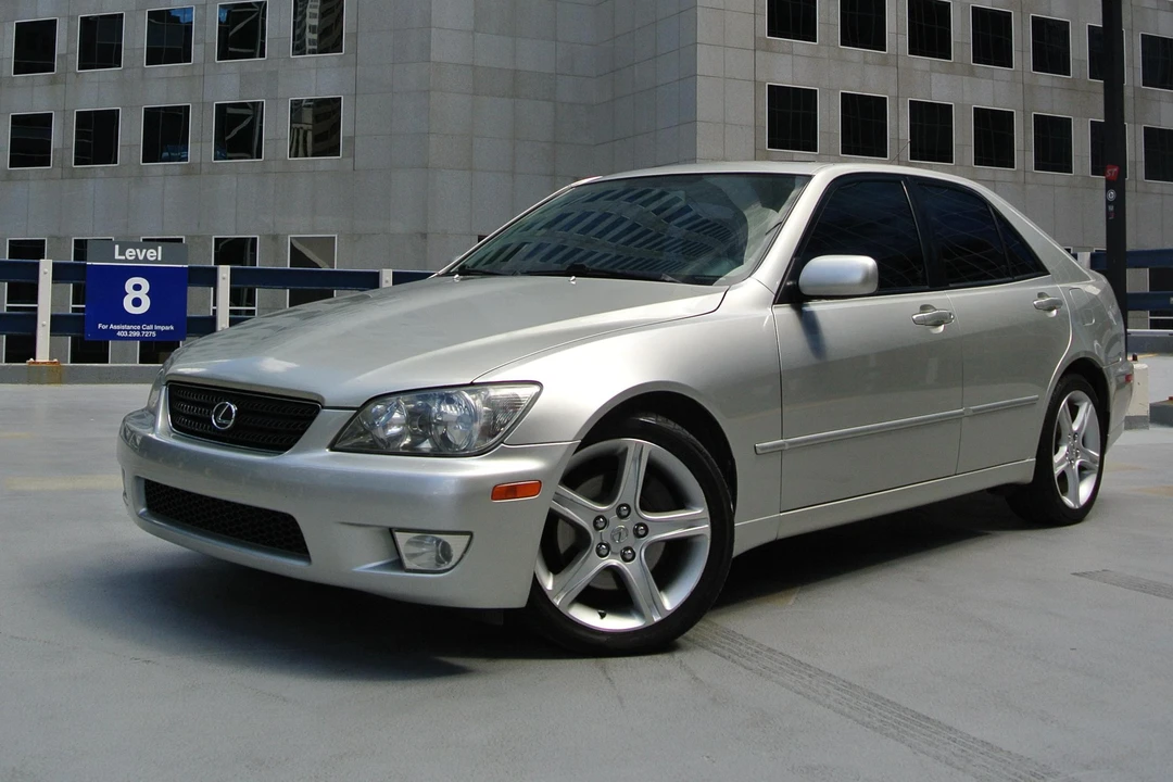 2003 Lexus IS 1st Gen - Image 8 of 31