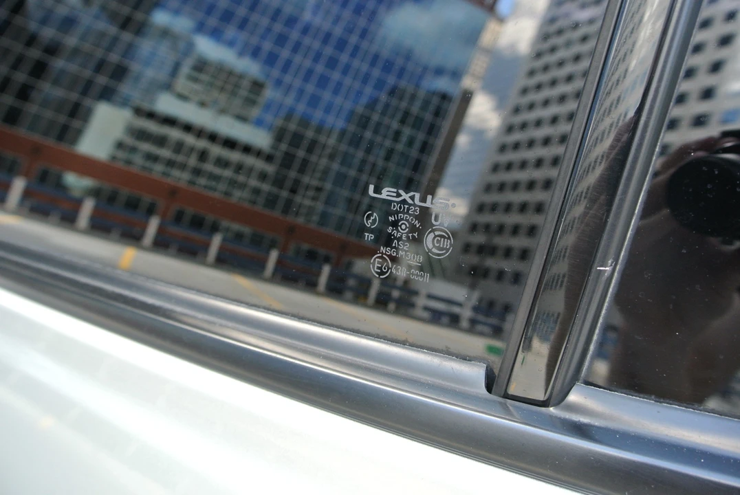 2003 Lexus IS 1st Gen - Image 30 of 31