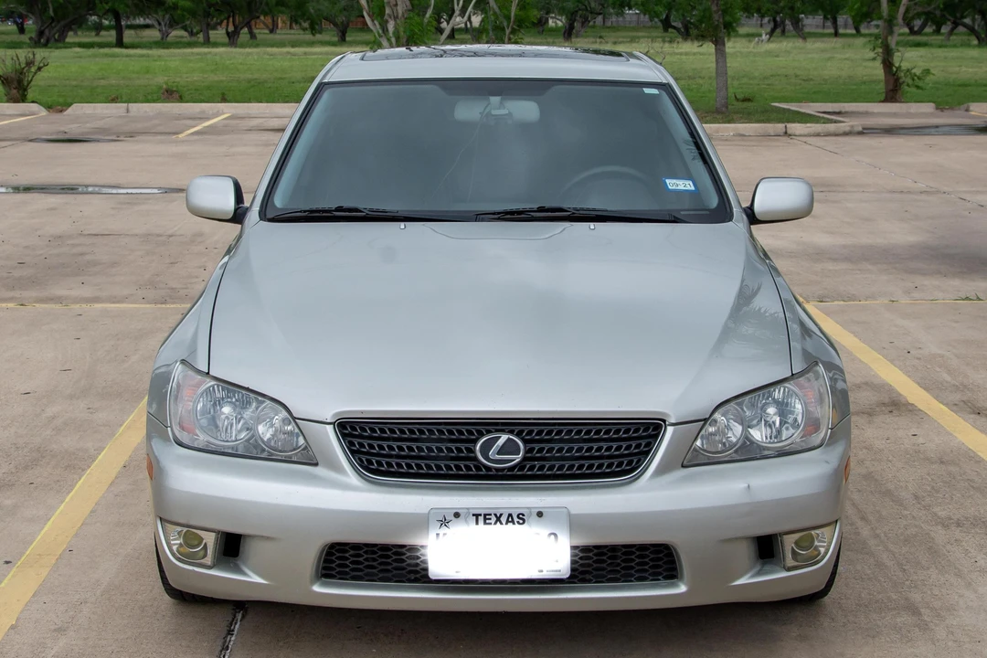 2003 Lexus IS 1st Gen - Image 2 of 22