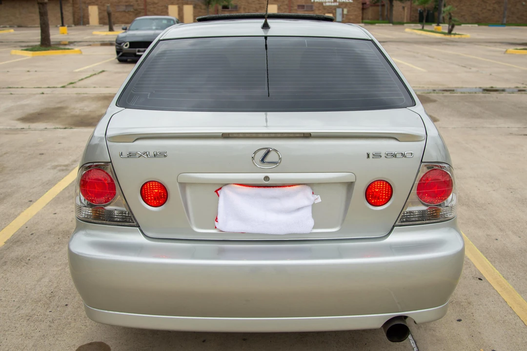 2003 Lexus IS 1st Gen - Image 5 of 22