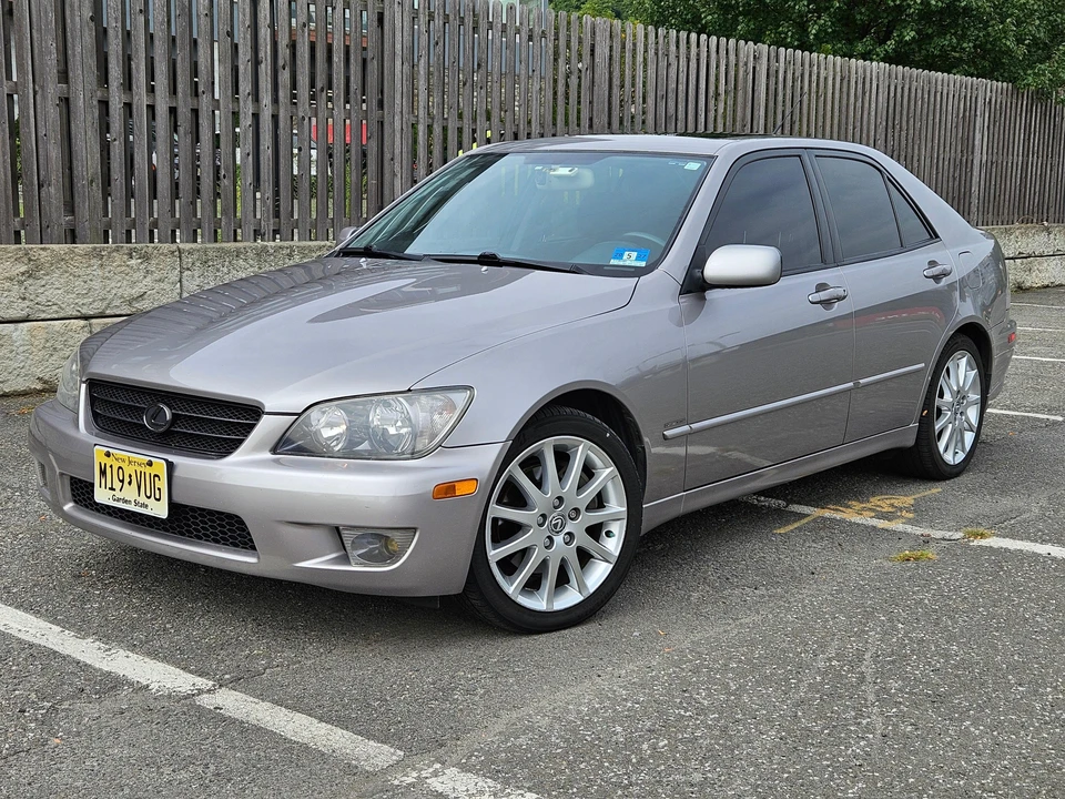 2003 Lexus IS 1st Gen - Image 7 of 31