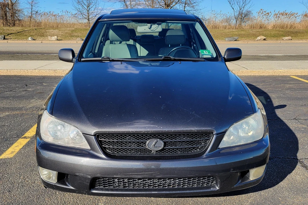 2003 Lexus IS 1st Gen - Image 2 of 31