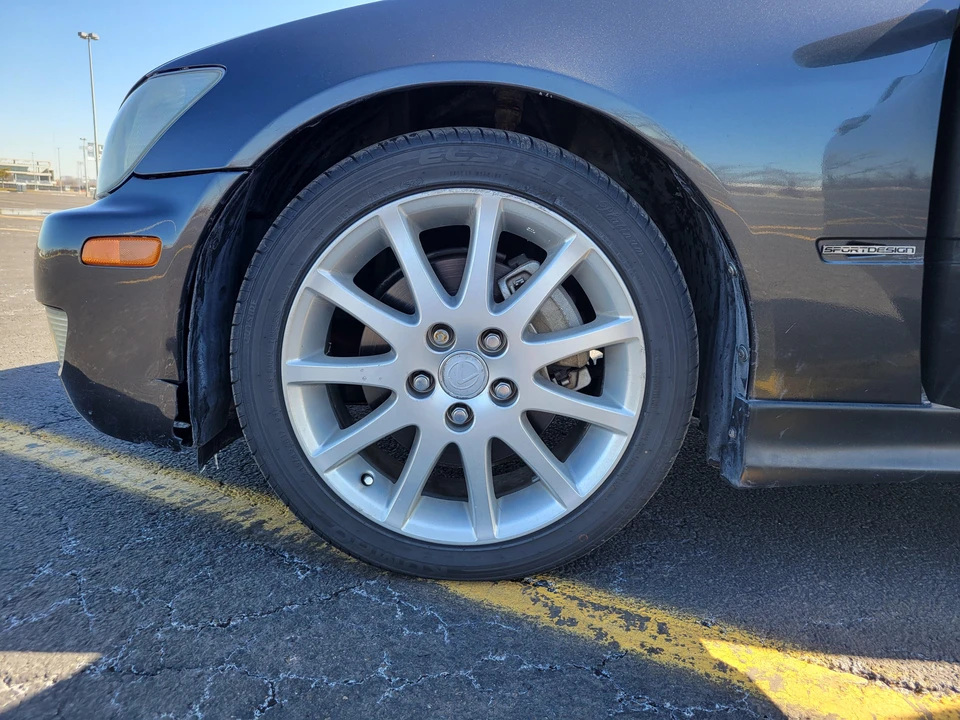 2003 Lexus IS 1st Gen - Image 24 of 31