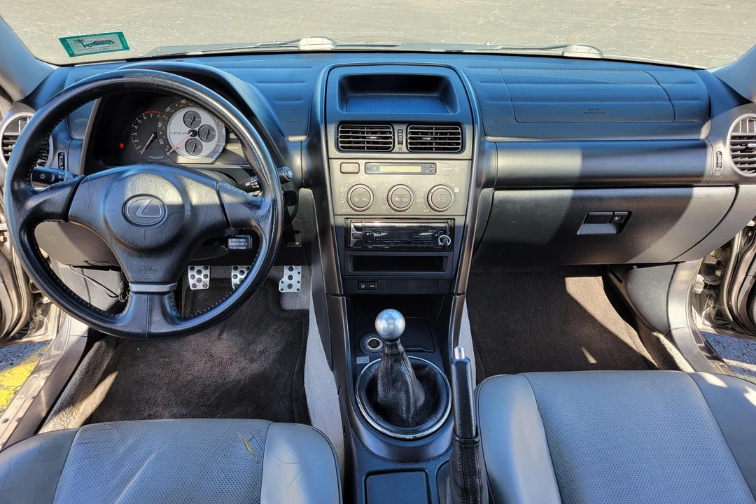 2003 Lexus IS 1st Gen - Image 28 of 31