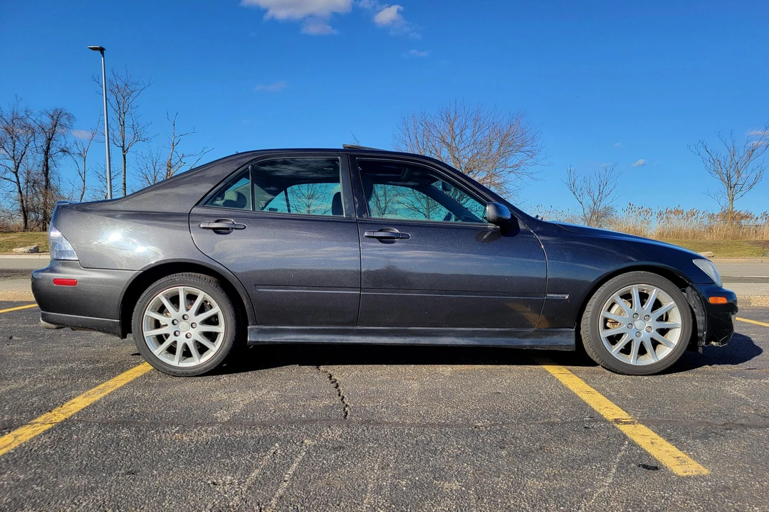 2003 Lexus IS 1st Gen - Image 3 of 31