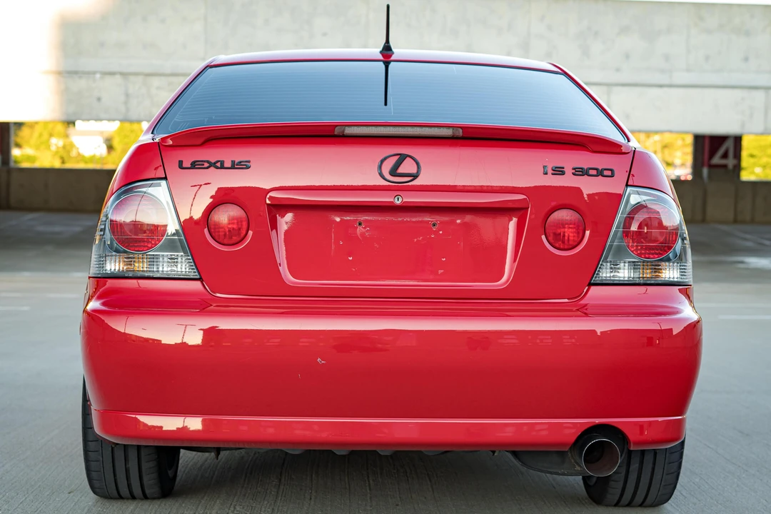 2003 Lexus IS 1st Gen - Image 5 of 31