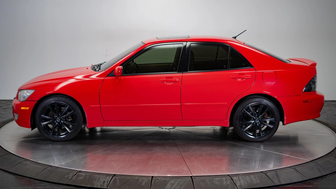 2003 Lexus IS 1st Gen - Image 12 of 31