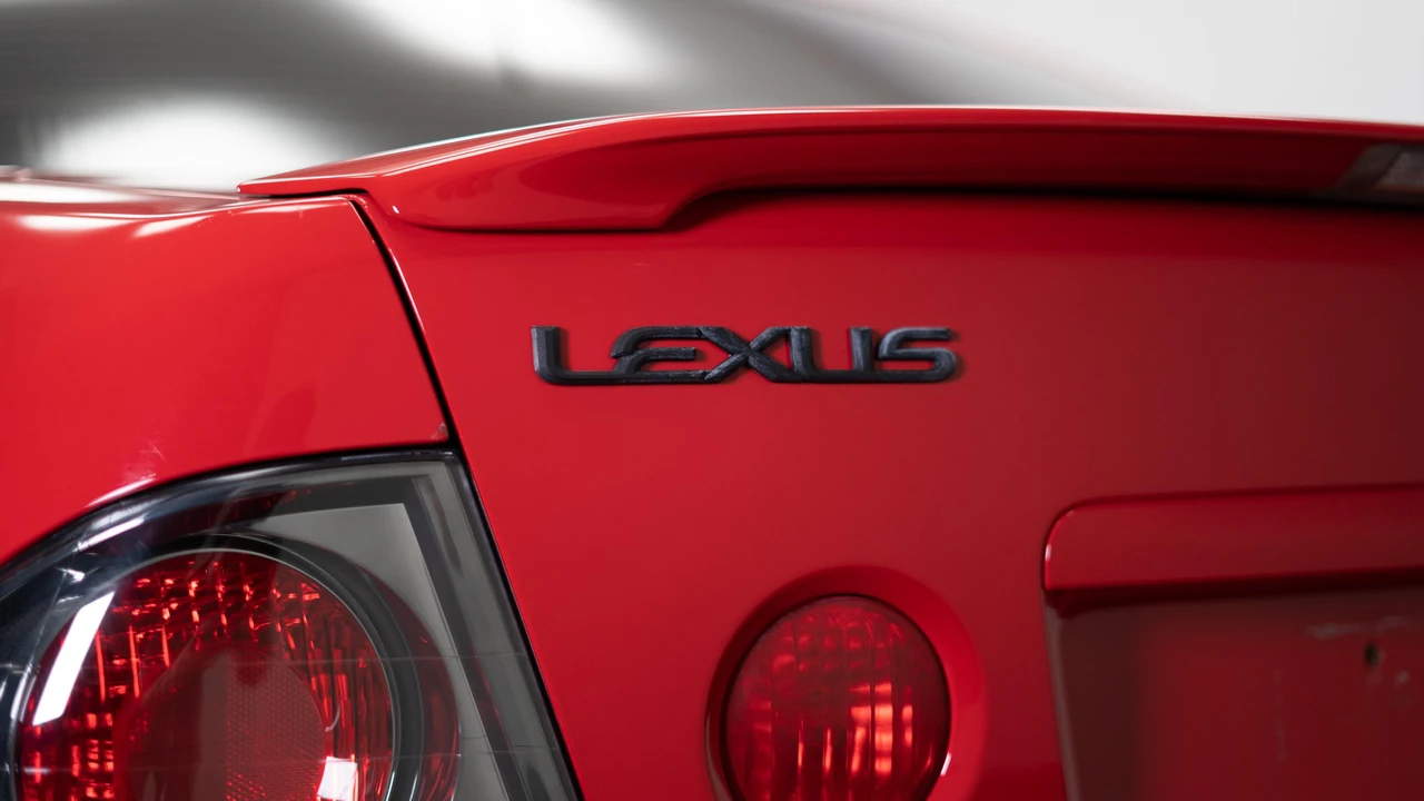 2003 Lexus IS 1st Gen - Image 19 of 31