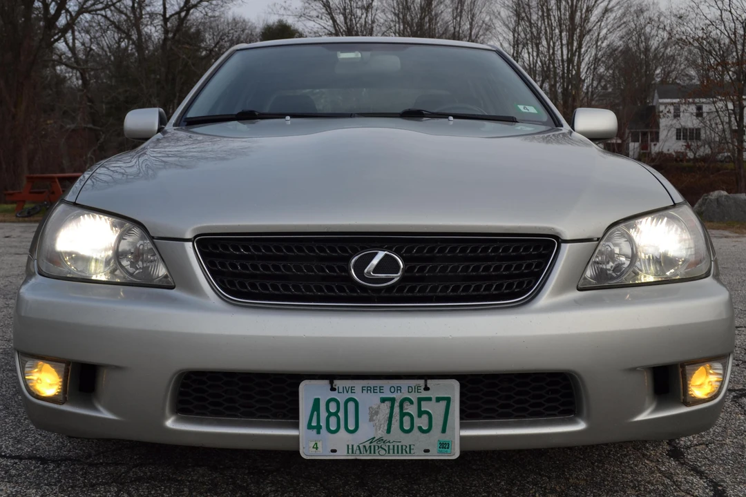 2003 Lexus IS 1st Gen - Image 6 of 17