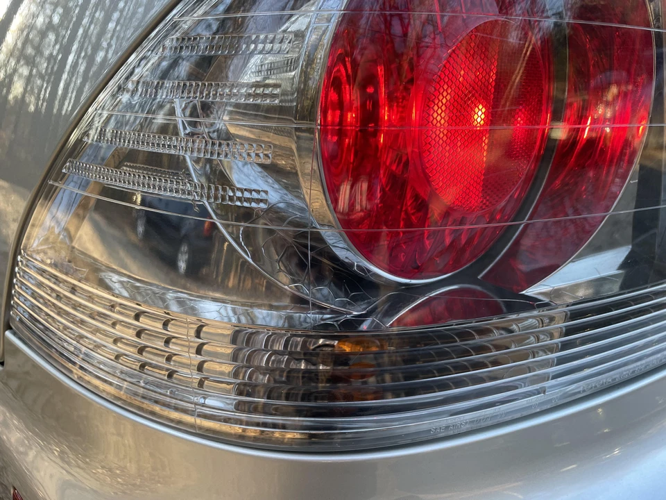 2003 Lexus IS 1st Gen - Image 16 of 17