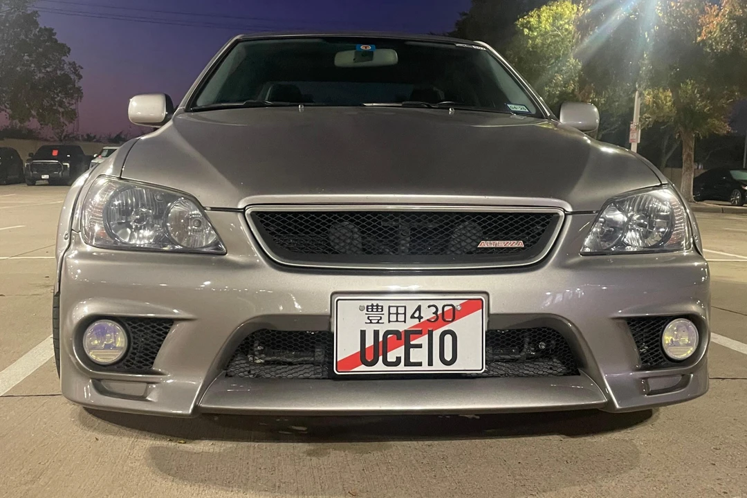 2003 Lexus IS 1st Gen - Image 2 of 31
