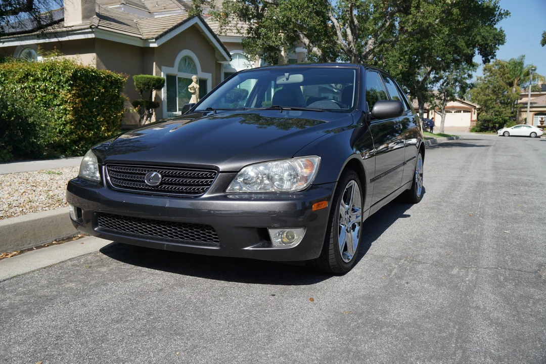 2003 Lexus IS 1st Gen - Image 6 of 31