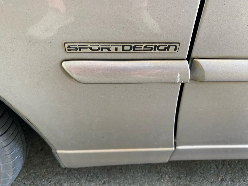 2003 Lexus IS 1st Gen - Image 9 of 14