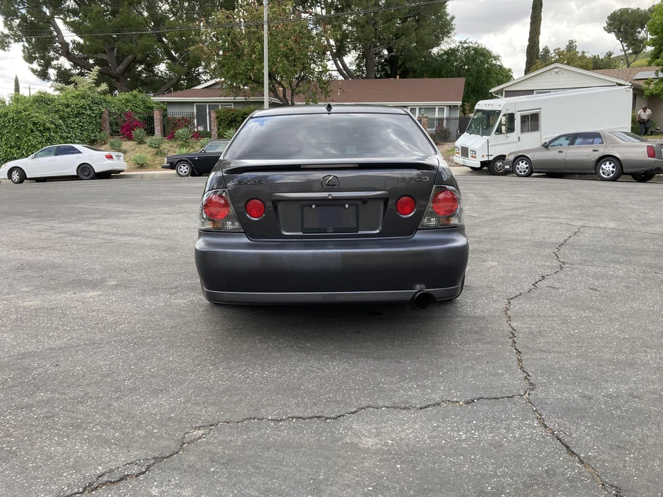 2003 Lexus IS 1st Gen - Image 15 of 31