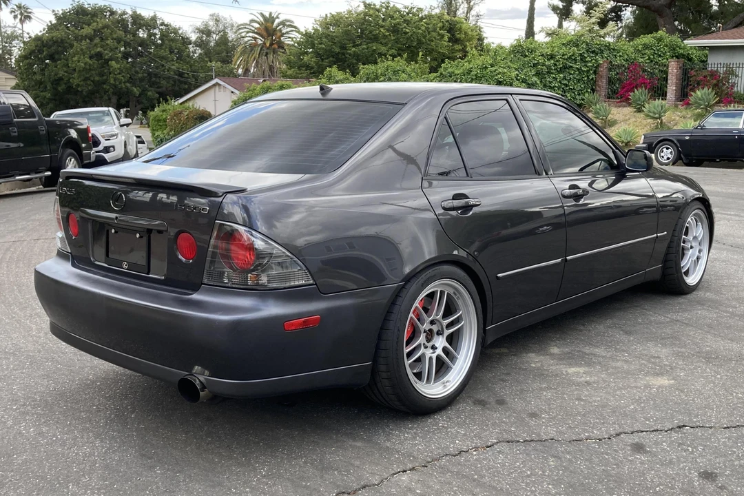 2003 Lexus IS 1st Gen - Image 4 of 31