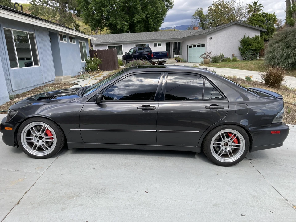 2003 Lexus IS 1st Gen - Image 12 of 31