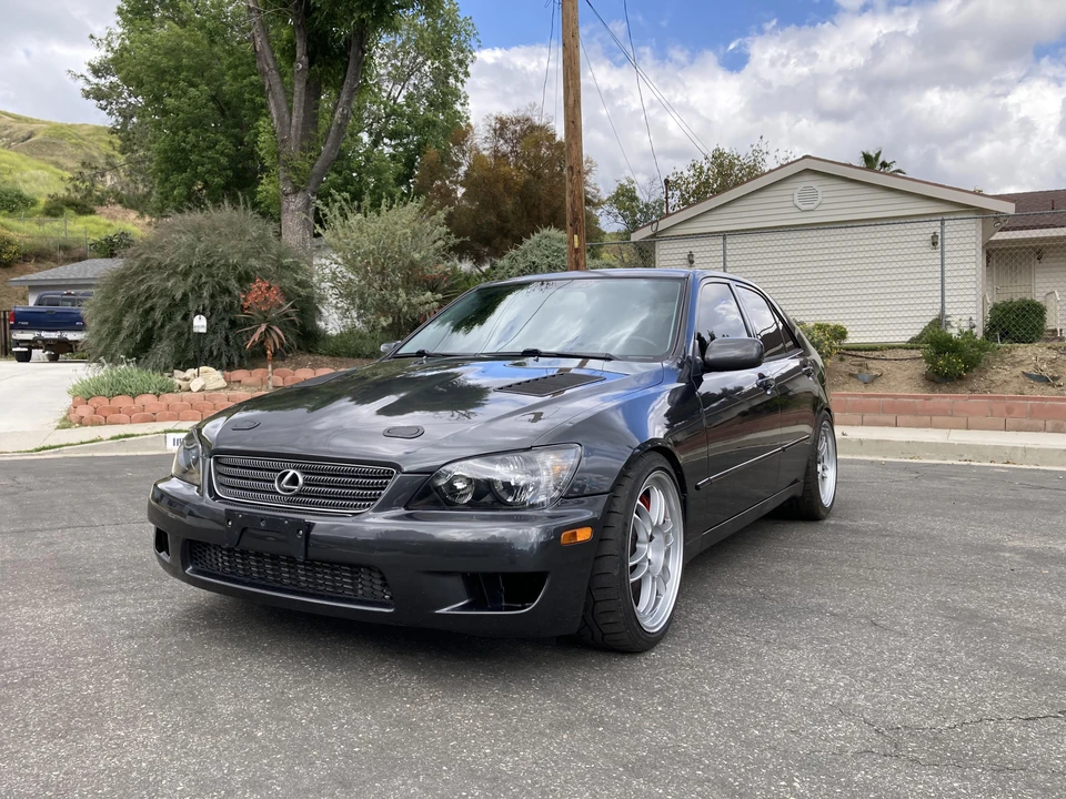 2003 Lexus IS 1st Gen - Image 8 of 31