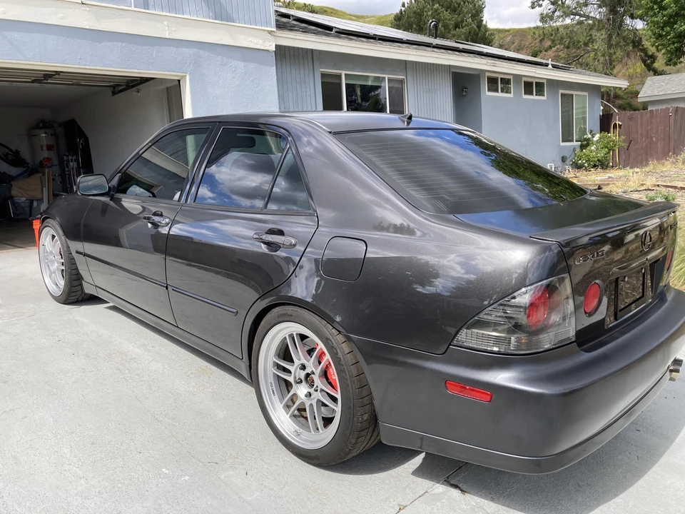 2003 Lexus IS 1st Gen - Image 14 of 31