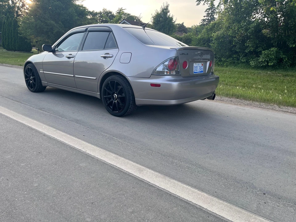 2003 Lexus IS 1st Gen - Image 14 of 30