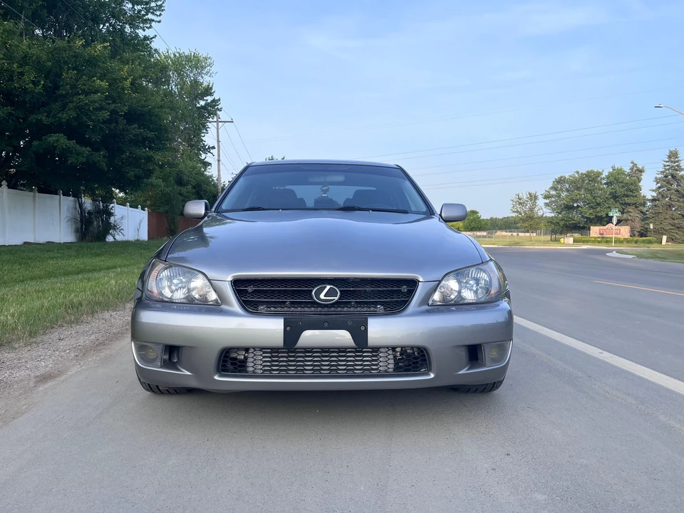 2003 Lexus IS 1st Gen - Image 6 of 30