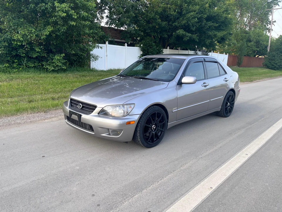 2003 Lexus IS 1st Gen - Image 8 of 30