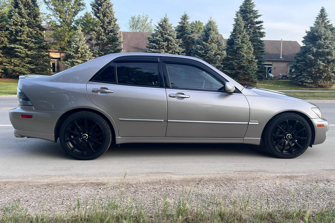 2003 Lexus IS 1st Gen - Image 3 of 30