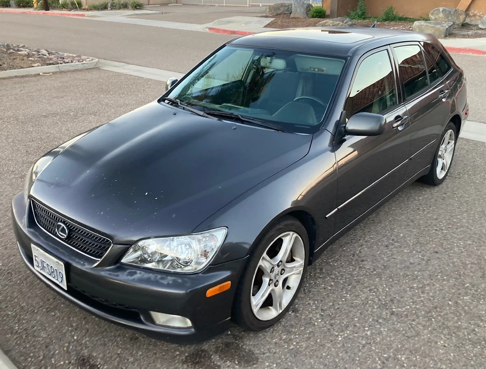 2003 Lexus IS 1st Gen - Image 13 of 13