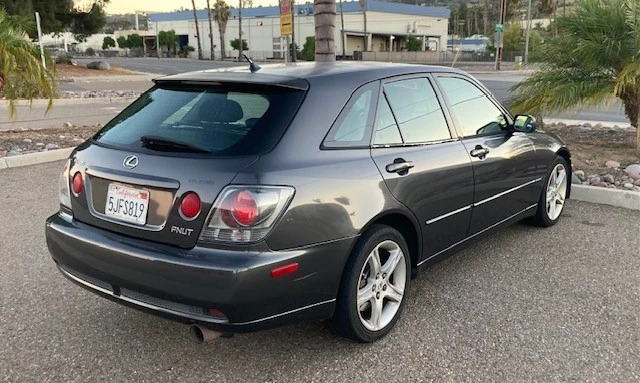 2003 Lexus IS 1st Gen - Image 2 of 8