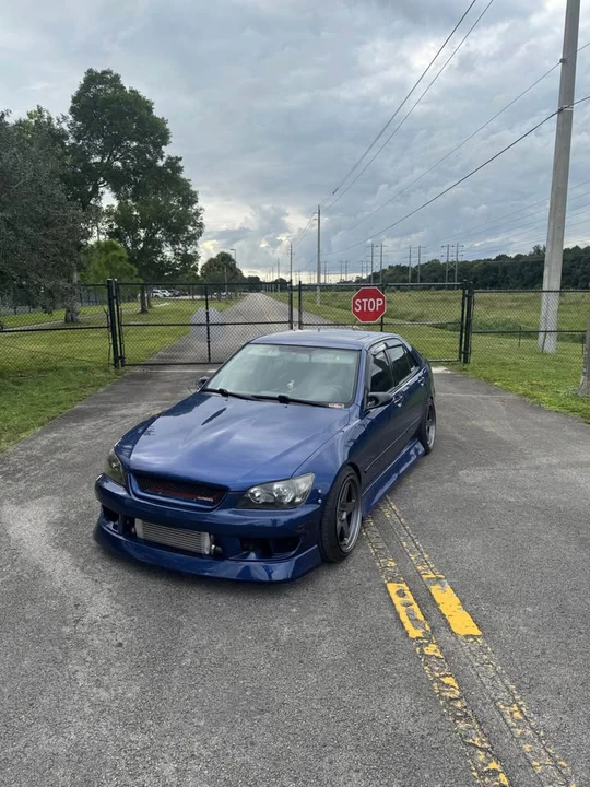 2003 Lexus IS 1st Gen - Image 4 of 9