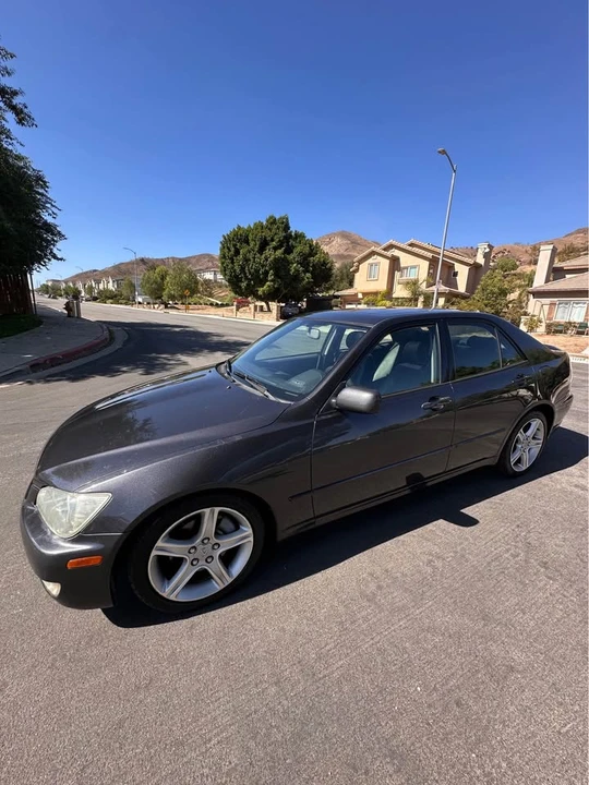 2003 Lexus IS 1st Gen - Image 4 of 20