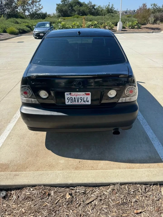 2003 Lexus IS 1st Gen - Image 11 of 18