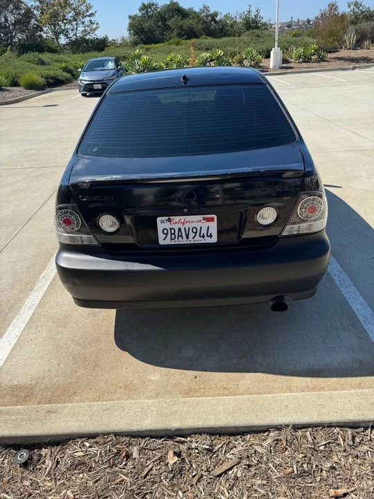 2003 Lexus IS 1st Gen - Image 9 of 18