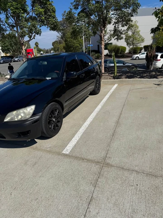 2003 Lexus IS 1st Gen - Image 2 of 18
