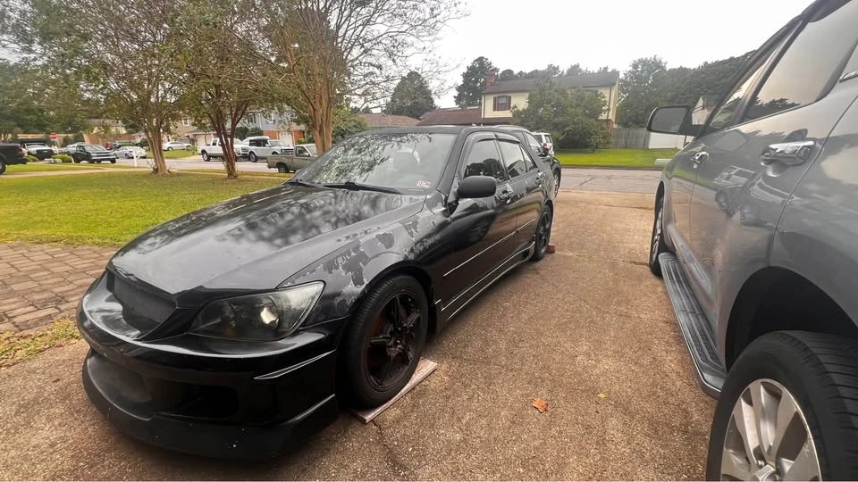 2003 Lexus IS 1st Gen - Image 2 of 7