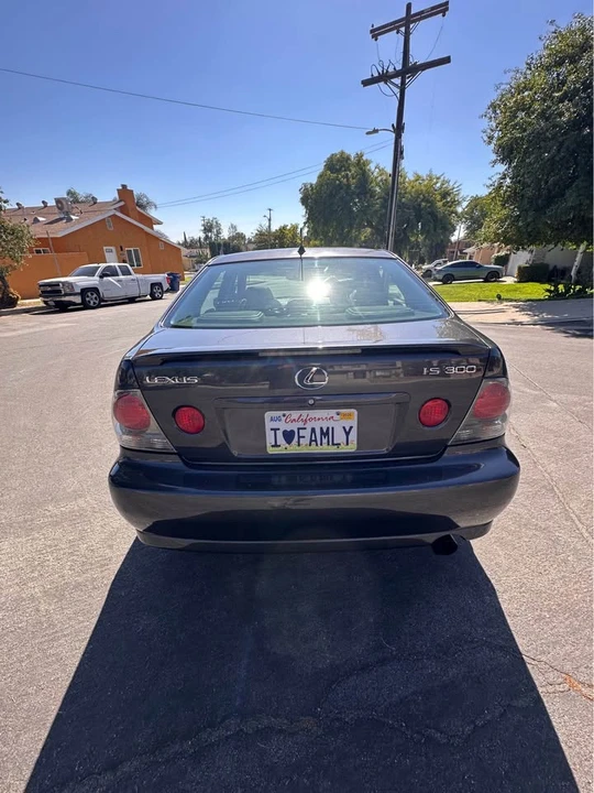 2003 Lexus IS 1st Gen - Image 2 of 20