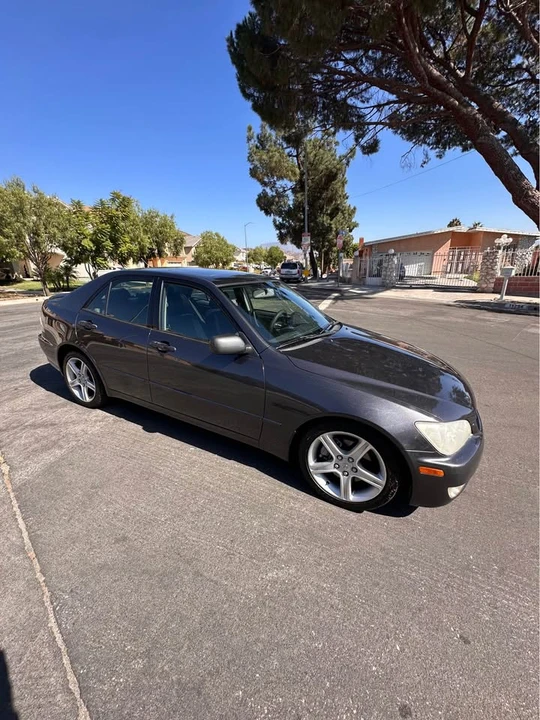 2003 Lexus IS 1st Gen - Image 19 of 20
