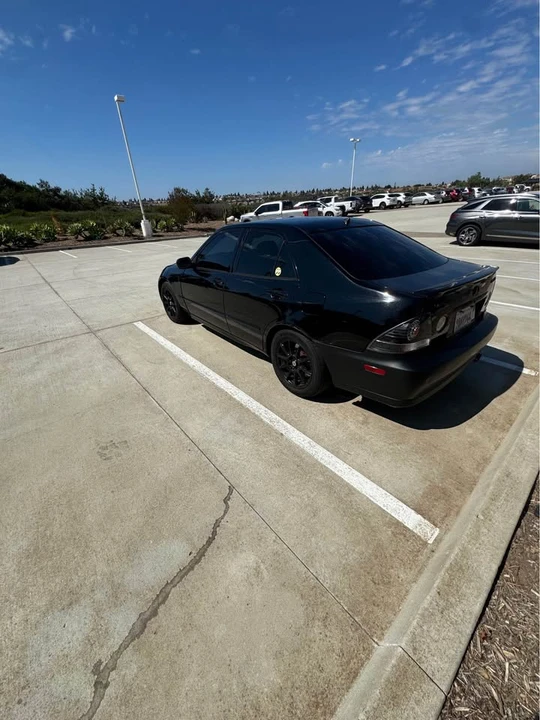 2003 Lexus IS 1st Gen - Image 3 of 18