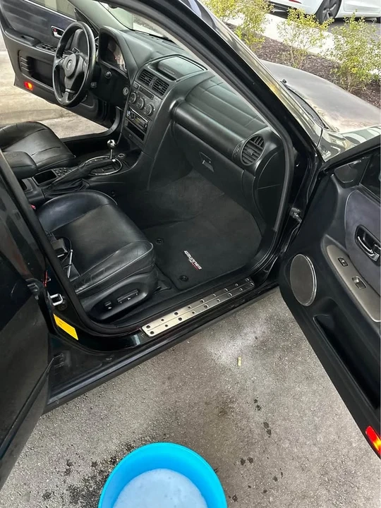 2003 Lexus IS 1st Gen - Image 2 of 4
