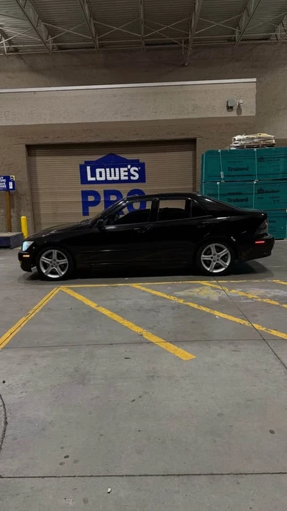 2003 Lexus IS 1st Gen - Image 3 of 6